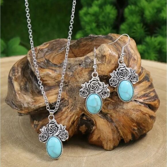 Vintage Round Ancient Silver Charm Geometric Pattern necklace set - Picture 5 of 11